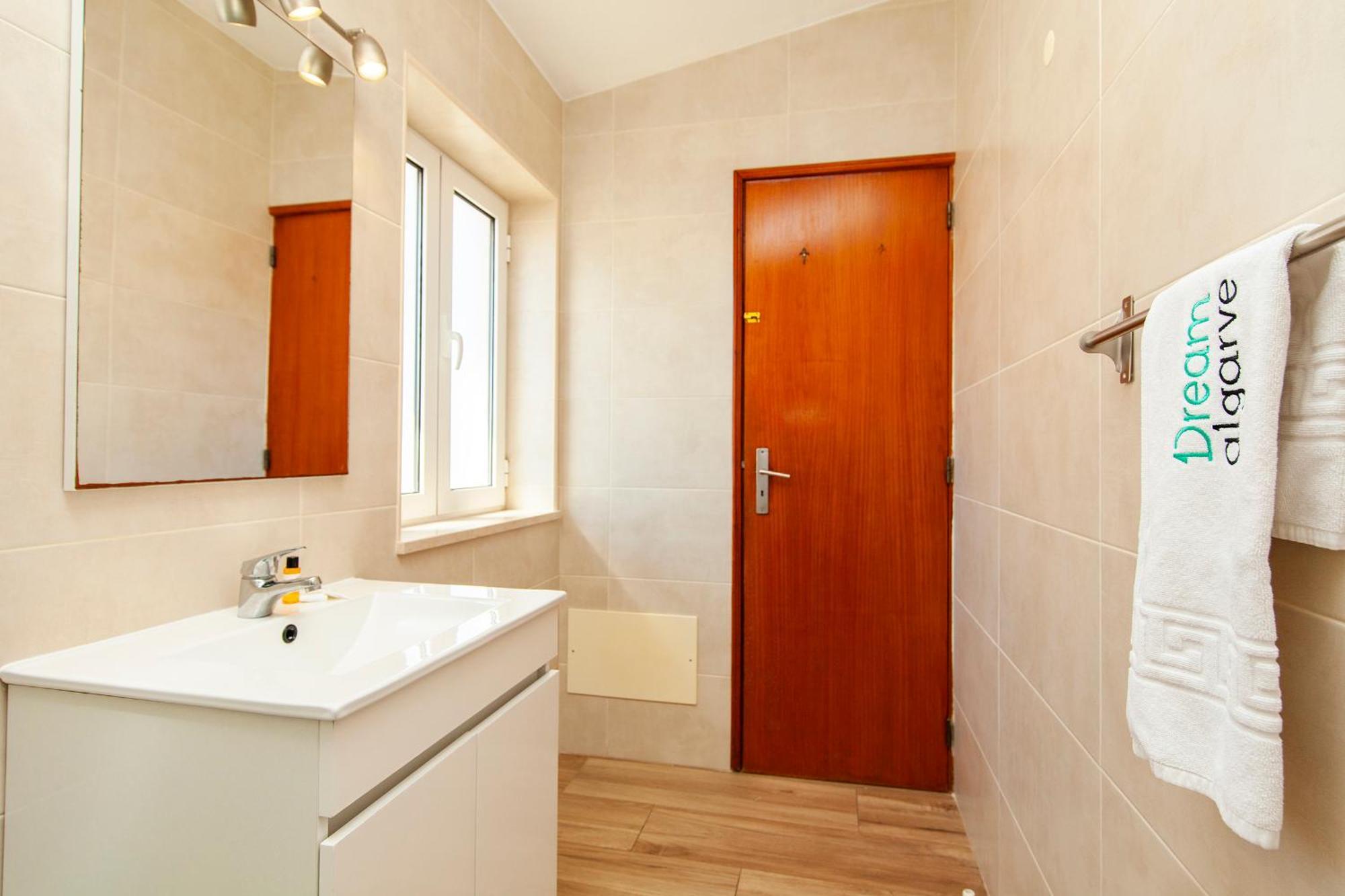 A38 - Rising Sun Top-Floor Flat Lagos Eksteriør billede